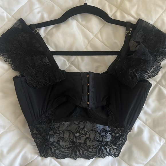 Bebe top - Picture 2 of 3